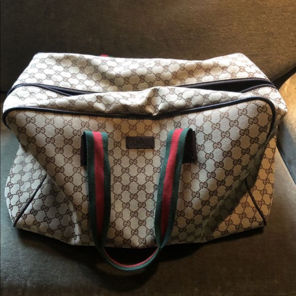 Authentic GUcci duffel bag monogram